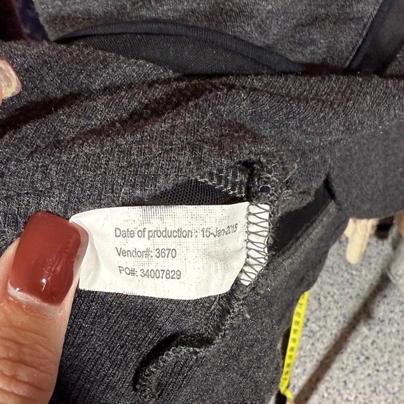 ALO Yoga Vintage Charcoal Hoodie S - Picture 10 of 10